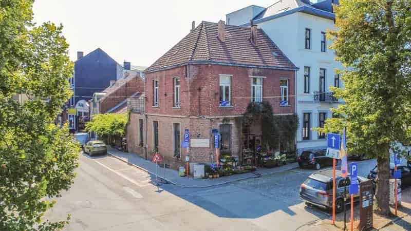 Een interessant en authentiek hoekpand / projectgebouw