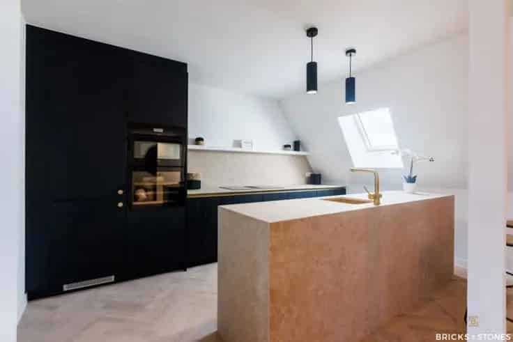 Duplex Penthouse te Koop: Kasteelvilla met Terras en Waterzicht