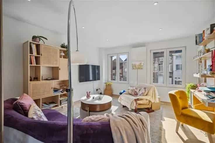 Huis te Koop Mechelen: 2 Eenheden, Vernieuwd 2016, Veel Privacy