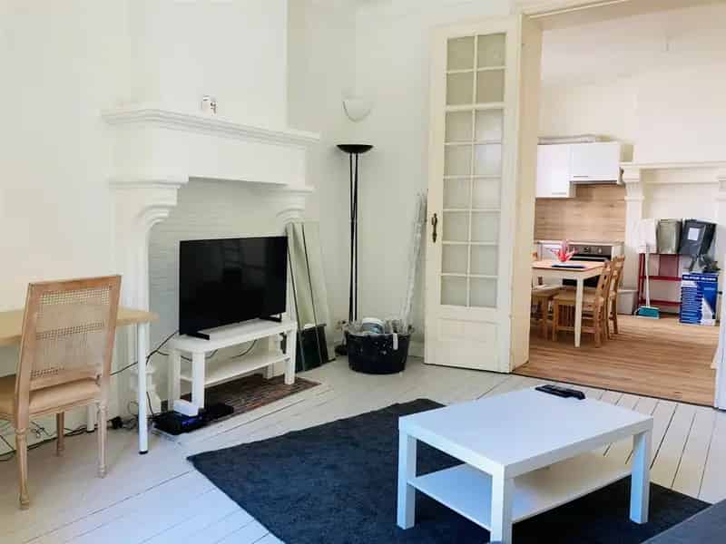 Mooi Gemeubeld 2 Slaapkamers Duplex Appartement Nabij EGG