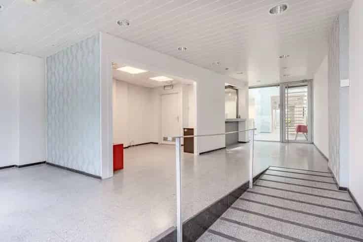 Huis Te Koop Ruim Handelshuis 4 Slaapkamers Nabij Centrum