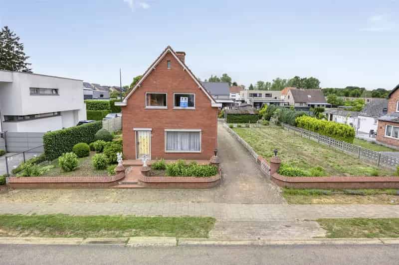 3 Slaapkamers Ruime Woning Breed Perceel