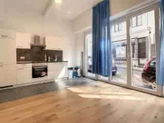 Handelspand te Huur Sint-Joost-ten-Node 32m²