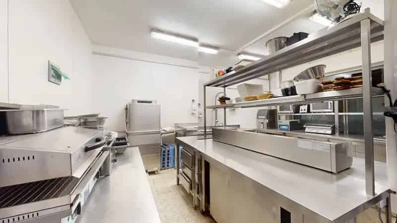 ANTWERPEN CENTRUM - Handelszaak op AAA locatie