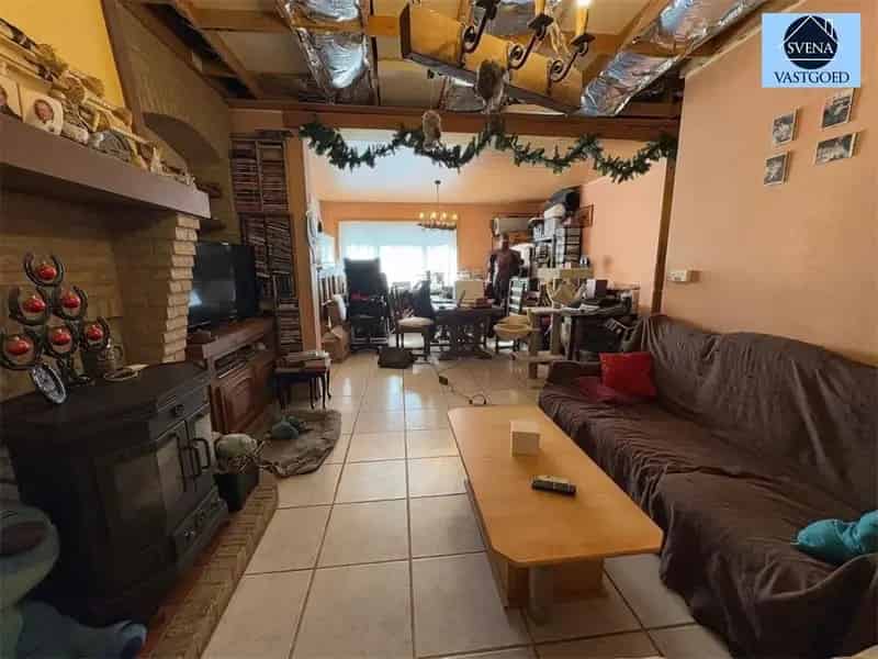 WONING GELEGEN NABIJ CENTRUM HERZELE