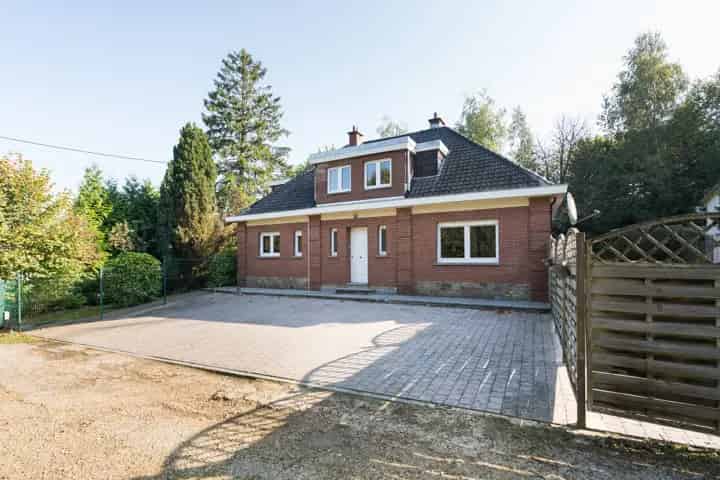 Huis Te Huur , Lange Eikstraat, Wezembeek-Oppem, Vlaams-Brabant