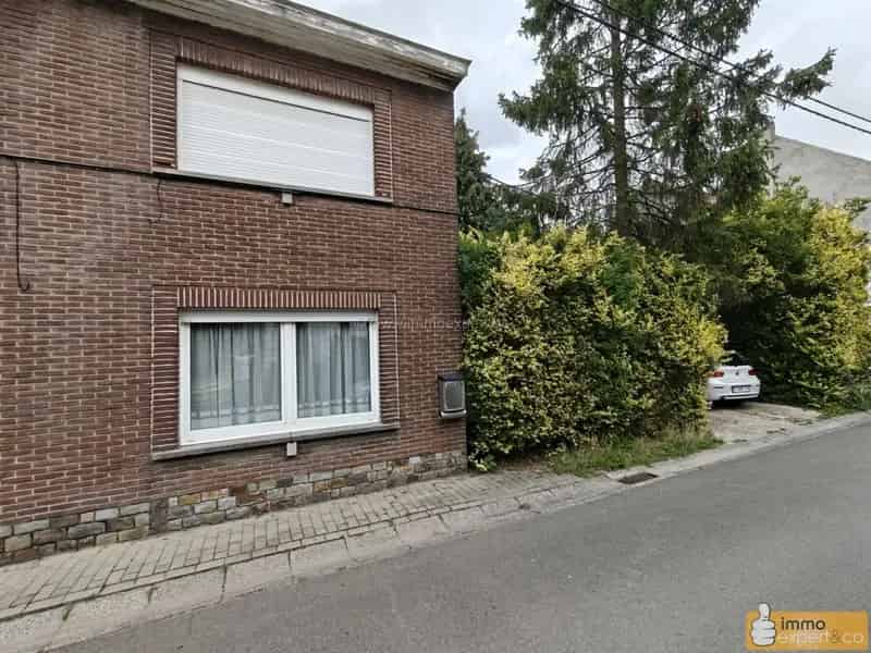 TERNAT: Halfopen bebouwing met zeer grote tuin en garage