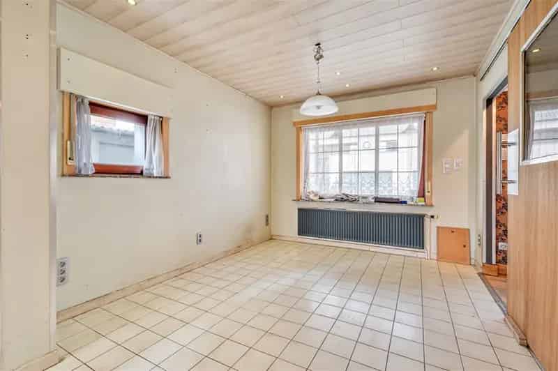 Ruime open bebouwing met vele mogelijkheden
