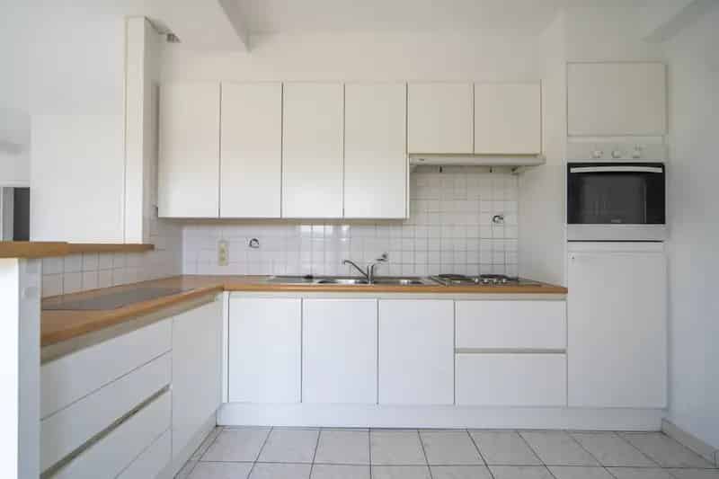 Ruim 3 Slaapkamer Appartement te Koop Kortrijk