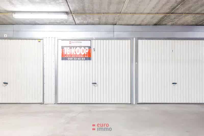 Garagecomplex Franslaan