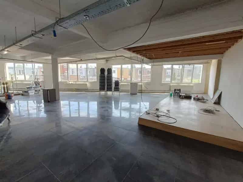 Gebouw voor gemengd gebruik te huur in Deurne