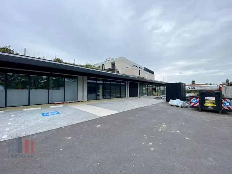 Nieuwbouw handelspand te huur in Otax Veurne