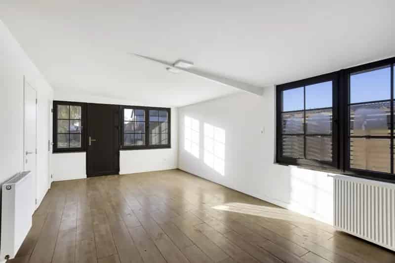 Mooie Vernieuwde Woning - 3 Slaapkamers - 450.000 €