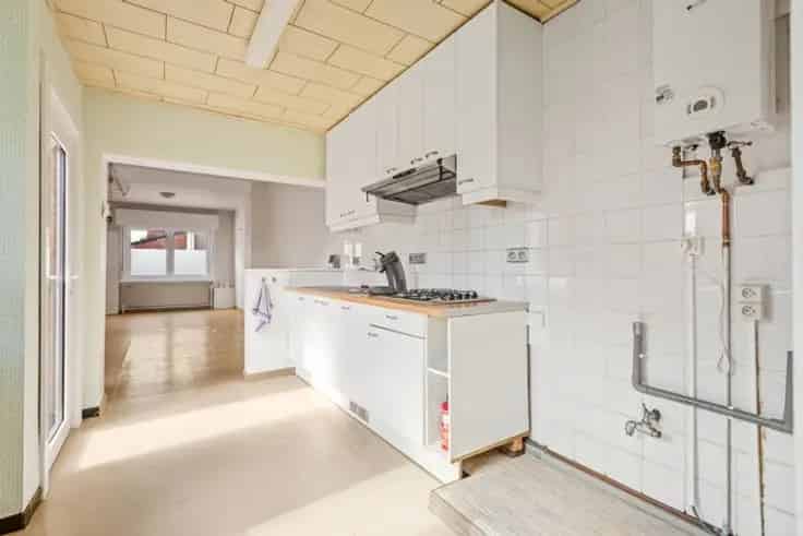 Huis Te Koop Weerde: 3 Slaapkamers, Tuin en Garage