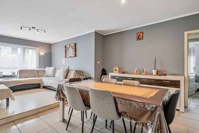 Te renoveren Bungalow volledig onderkelderd