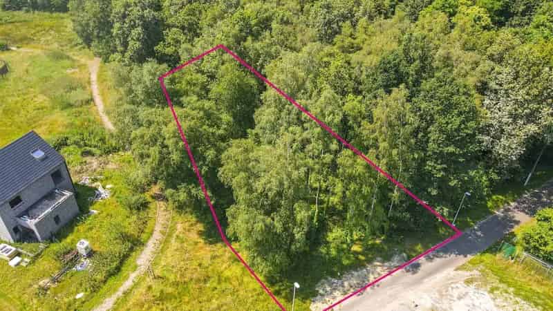 Groot perceel op rustige locatie te Houthalen-Helchteren!