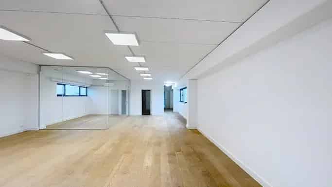 Kantoor te huur in Kasteleinsstraat 13a, Beveren-Kruibeke-Zwijndrecht - Dewaele