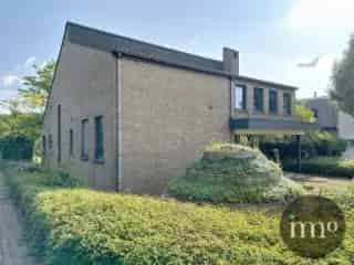 Villa te koop - Sint-Kwintens-Lennik RBT75686


In optie