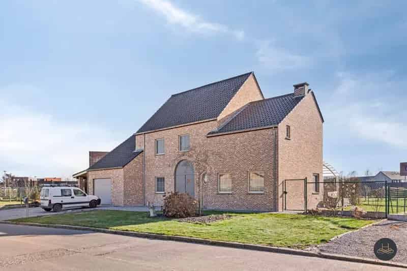 Knappe villa met 5 kamers