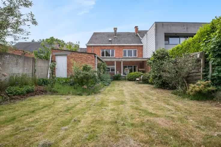 Huis Te Koop: Ruime gezinswoning 4 slaapkamers Zonnige Tuin