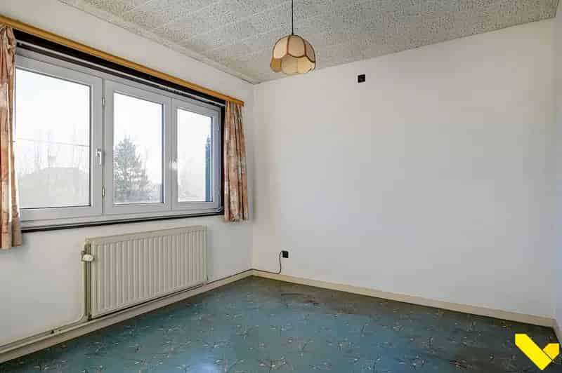 Woning Met 3 Slaapkamers En Gezellig Tuintje.