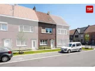 Huis te Koop Eeklo - Instapklare Woning met Garage