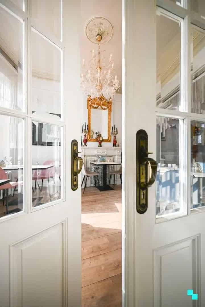 Twee enkelhuizen uit interbellum in hartje Izegem