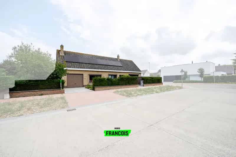 Ruime villa in hartje Bloemenwijk Oostende – Paasbloemlaan 9