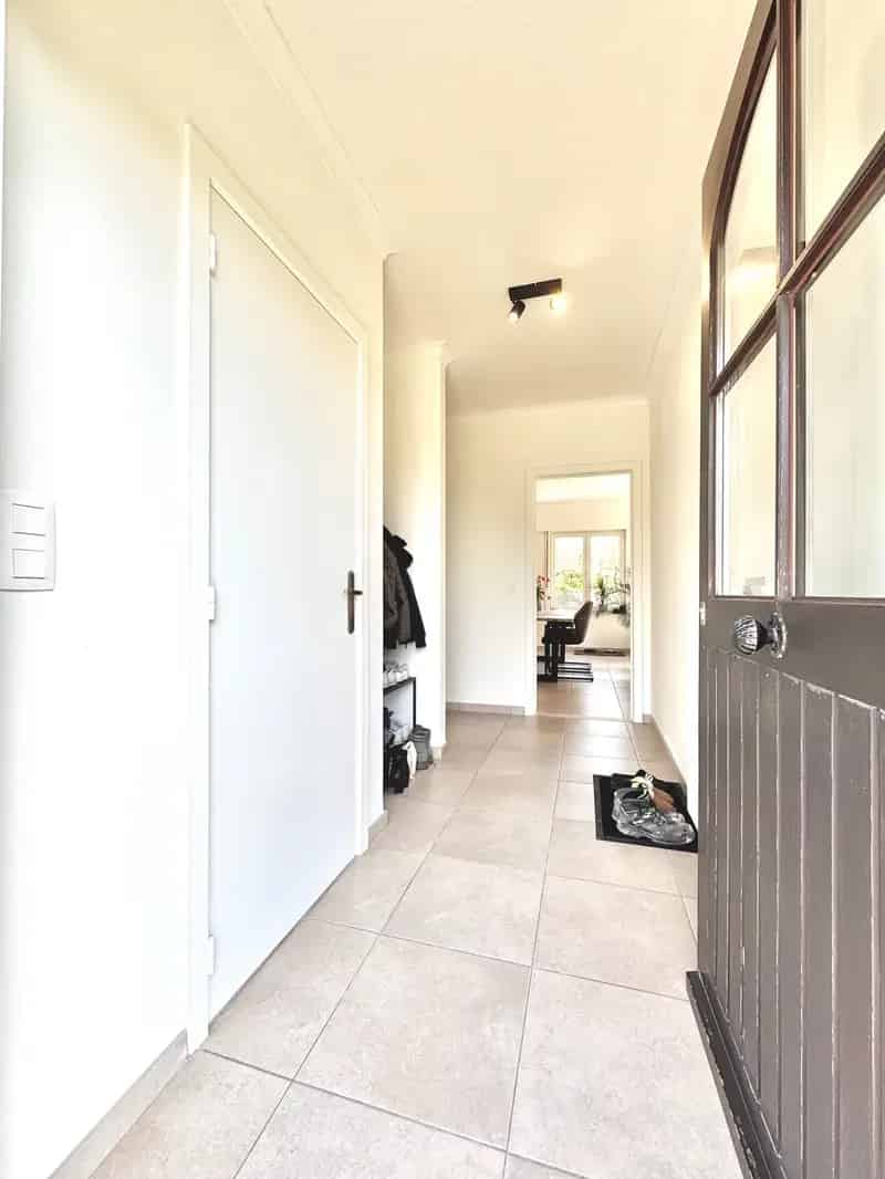 VRIJSTAANDE WONING OP RUSTIGE LOCATIE - 641 m²