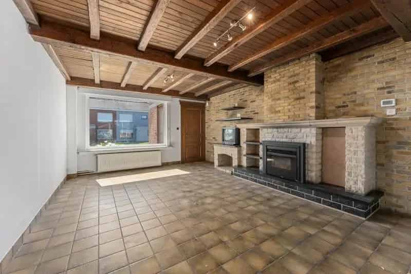 Rumbeke : Gezellige halfopen bebouwing met 4 slaapkamers opp 228 m² nabij sportsite Rumbeke