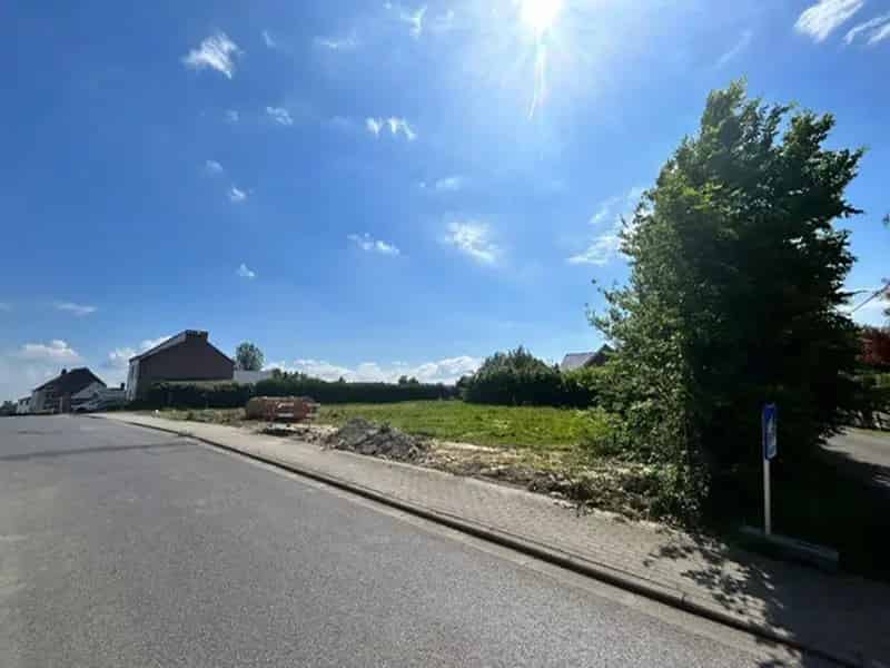 Perfect gelegen bouwgrond met bouwvergunning