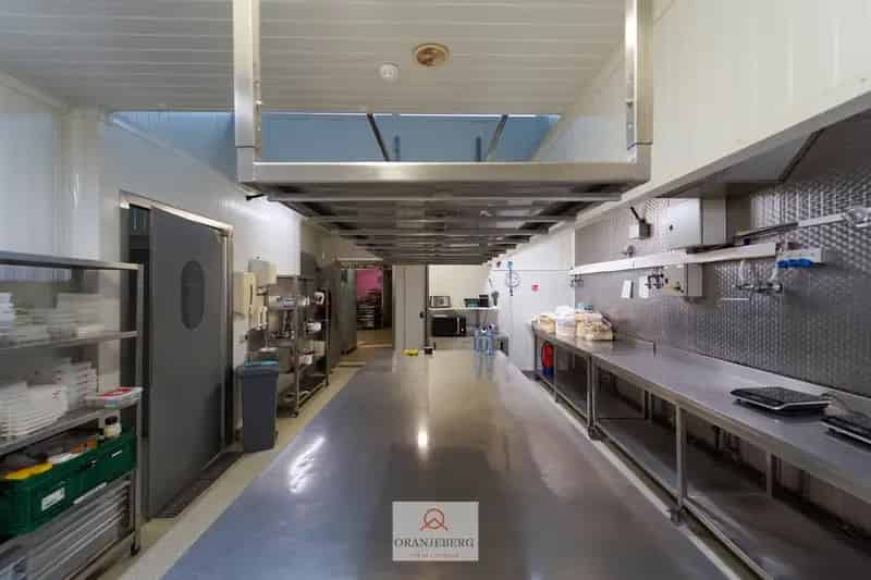 Atelier met garage te huur in hartje Gentbrugge