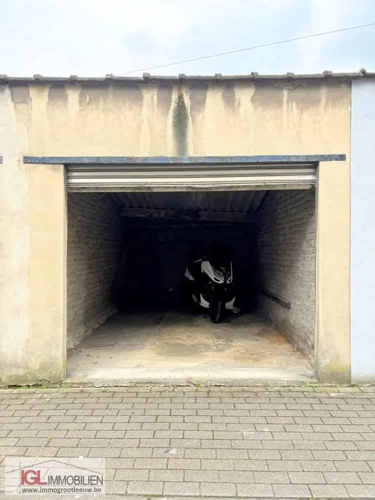 Garage te koop in Ruisbroek