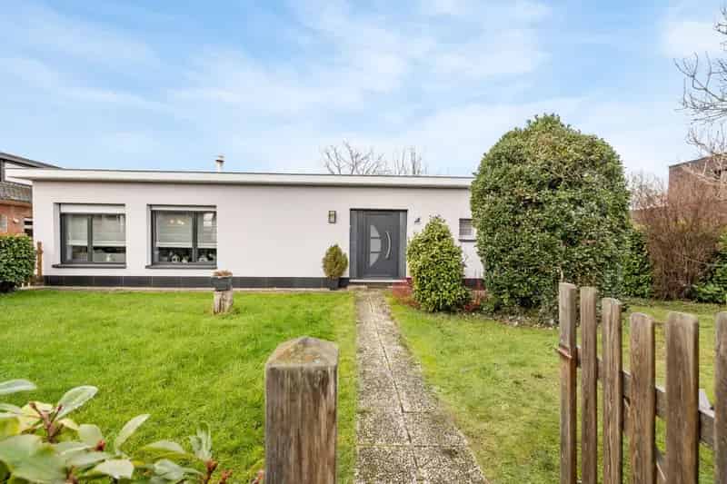 Bungalow te koop in Sint-Niklaas