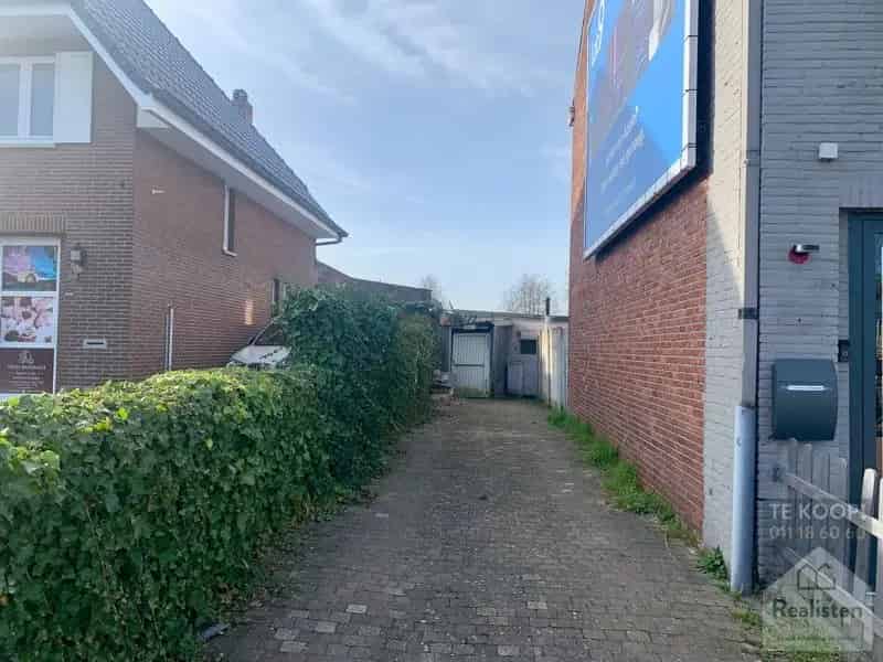 Bouwgrond - Actueel huis in tweede lijn