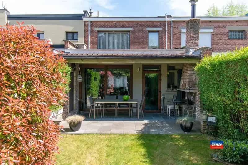 Rijwoning met 2 slaapkamers en tuin