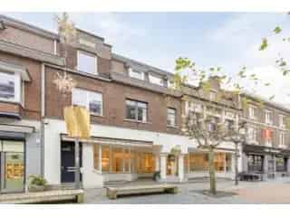 Handelspand te Huur Genk Centrum 200m²