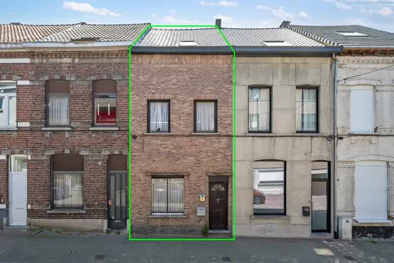 Solide woning met twee slaapkamers te Aalst