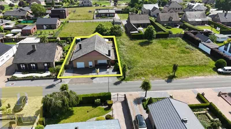 3 slaapkamers, rustige en toch gemakkelijke ligging, omschakeling naar aardgas bespreekbaar