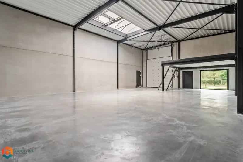 Nieuwbouw KMO-unit (254 m²) op top locatie te Mechelen