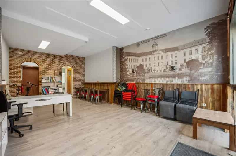 Opbrengsteigendom Mechelen: Handelsgelijkvloers en Appartement