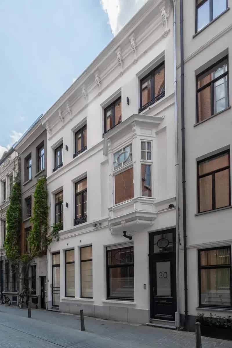 Gekoppelde herenwoningen op toplocatie in de stad !