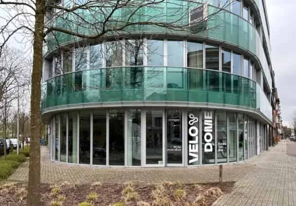 Zichtbaar hoekpand in centrum Brasschaat 8368110