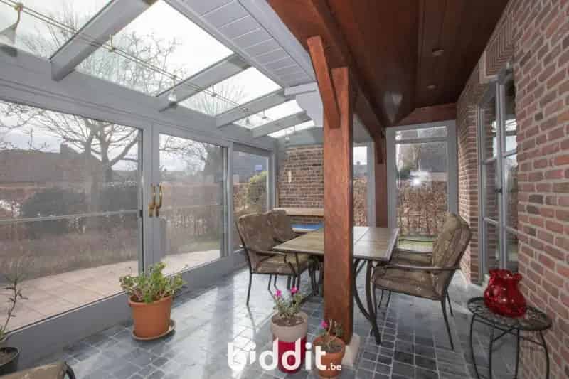 KLASSIEKE VILLA OP TOPLOCATIE