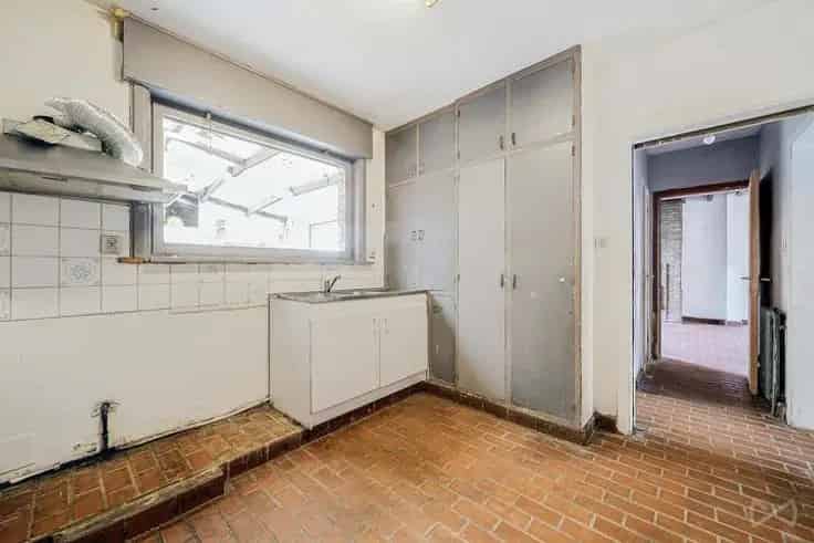 Huis Te Koop 5 Slaapkamers Tuin Te Renoveren 174m2