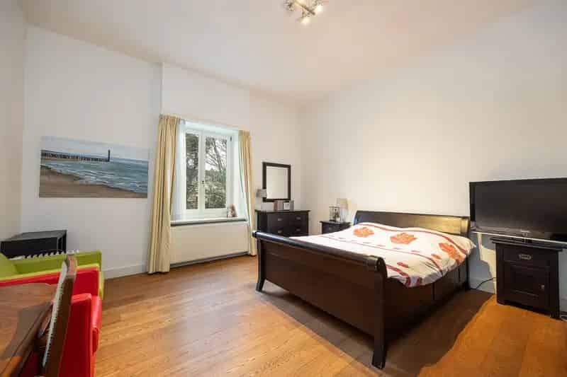 ANTWERPEN-MARKGRAVE - Luxe herenwoning met binnenzwembad