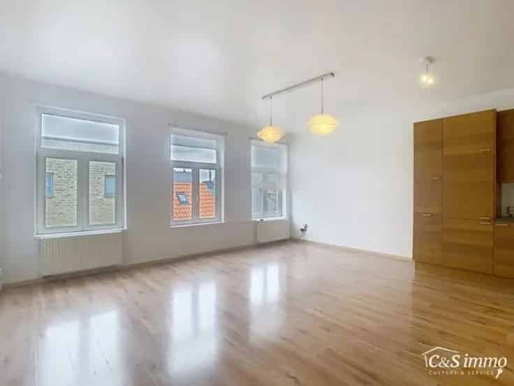 Dakappartement 2 slaapkamers nabij Park Spoor Noord