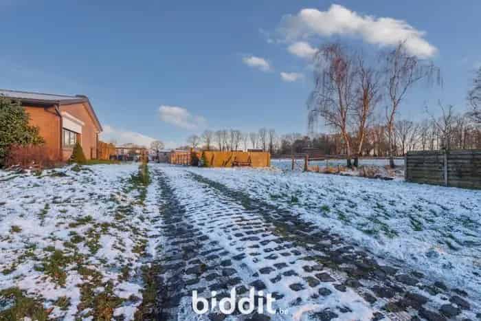 TE RENOVEREN WONING MET 2ha GROND