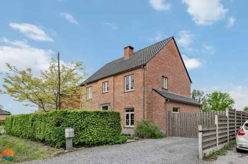 Stijlvolle 5 Slaapkamers Energiezuinige Woning 1370m2