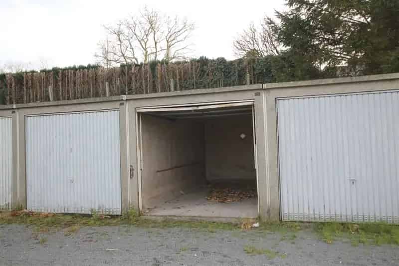 Garage te koop